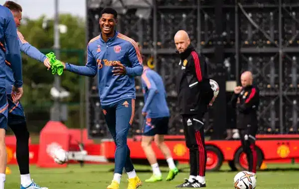 球迷对斯金纳的复杂情感